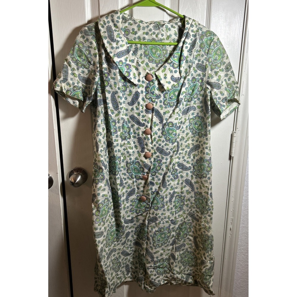 VTG 1950s Paisley Print Dress with a Peter Pan Collar and Buttons See Meas. M/L